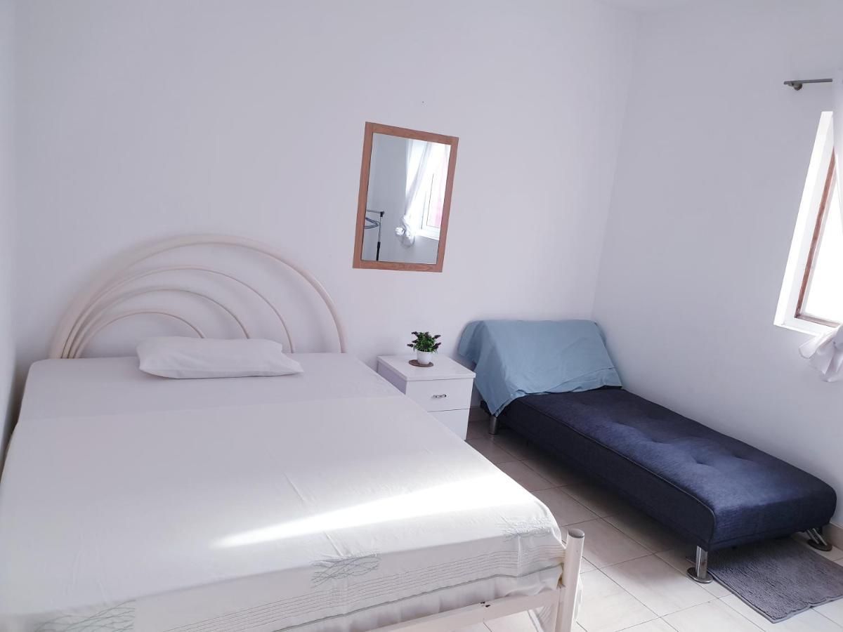 Guest House Mangui Baxu Rooms & Apartment Tarrafal  Exterior foto