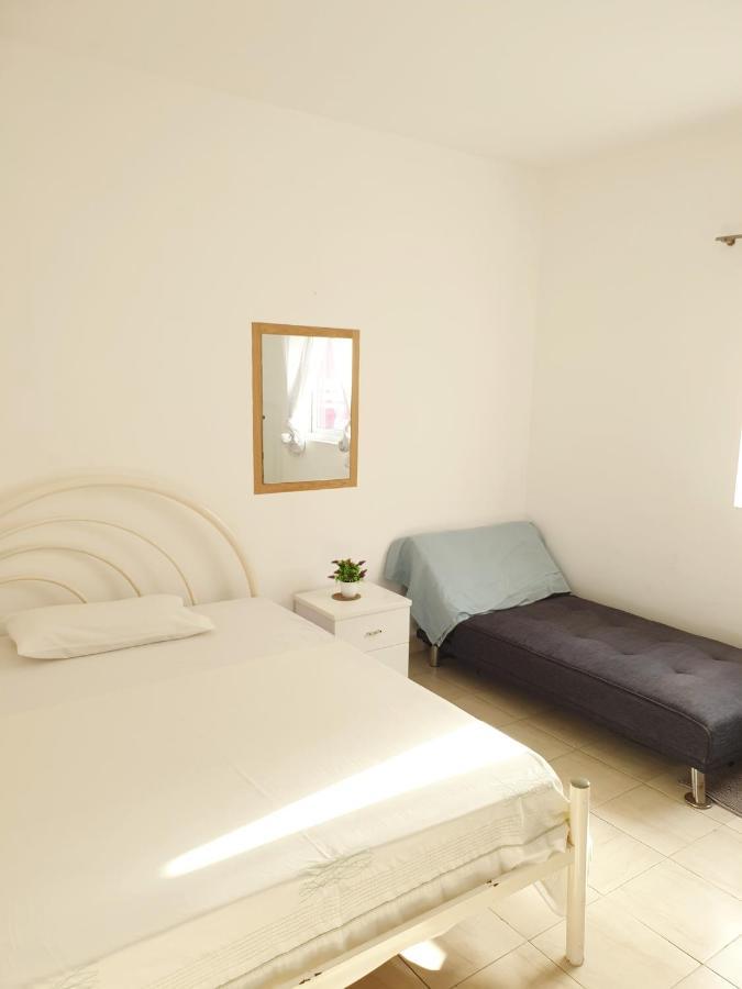 Guest House Mangui Baxu Rooms & Apartment Tarrafal  Exterior foto